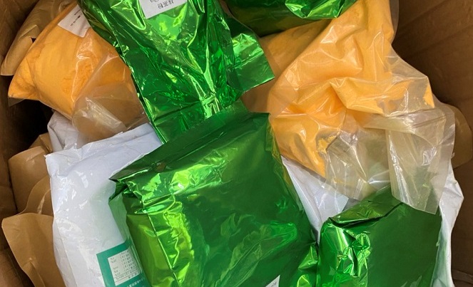 Công an quận Lê Chân và Đội QLTT số 6 – Cục QLTT thành phố: Phát hiện cơ sở chứa số lượng lớn phụ gia dùng để chế biến trà sữa, nước trái cây không rõ nguồn gốc